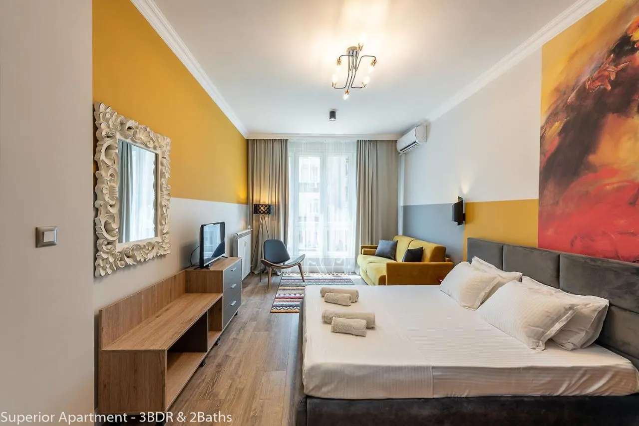 Lejlighed Luxury & Unique - Top Center Apt. - 3Bdr & 2 Baths Sofia