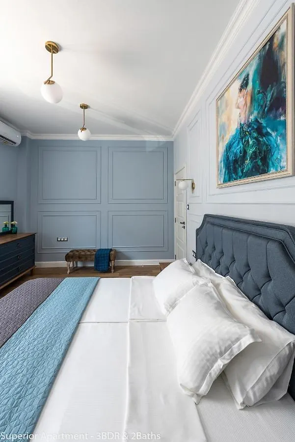Luxury & Unique - Top Center Apt. - 3Bdr & 2 Baths Sofia 0*,