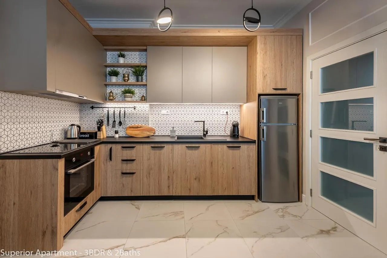 Luxury & Unique - Top Center Apt. - 3Bdr & 2 Baths Σόφια